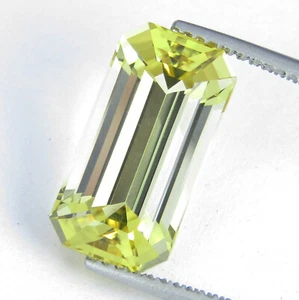 6.45Cts Glorious Natural Unheated Yellow Scapolite Emerald Shape Gemstone - Picture 1 of 6