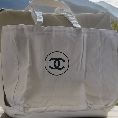 Chanel GWP/novelty VIP Tote Bag white with Balck CC logo New without tag - Image 1 of 4