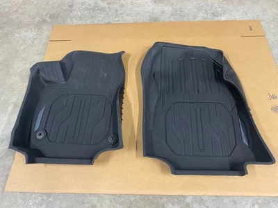 Revestimientos de piso delantero para todo clima GMC Terrain 2018-2024 84449401 negro OEM GM Foto 1 de 4