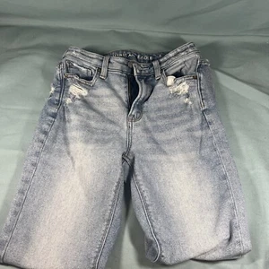 American Eagle Women's Size 0 Blue Skinny Distressed Medium Wash Stretch Jean SS - Picture 1 of 5