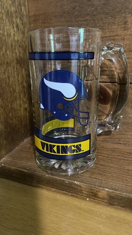Vintage NFL Minnesota Vikings Glass Beer Stein Mug 10 Oz Retro Football Merch Cover