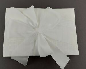 Wedding Guest Book White  Beverly Clark 38A Tres Beau