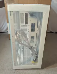 DeepCool CH780 White Panoramic Tempered Glass ATX Case - Picture 1 of 8