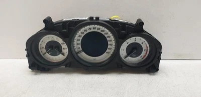 MERCEDES BENZ C CLASS 204 SERIES 2007-2015 INSTRUMENT CLUSTER A2049004408 - Image 1 of 4