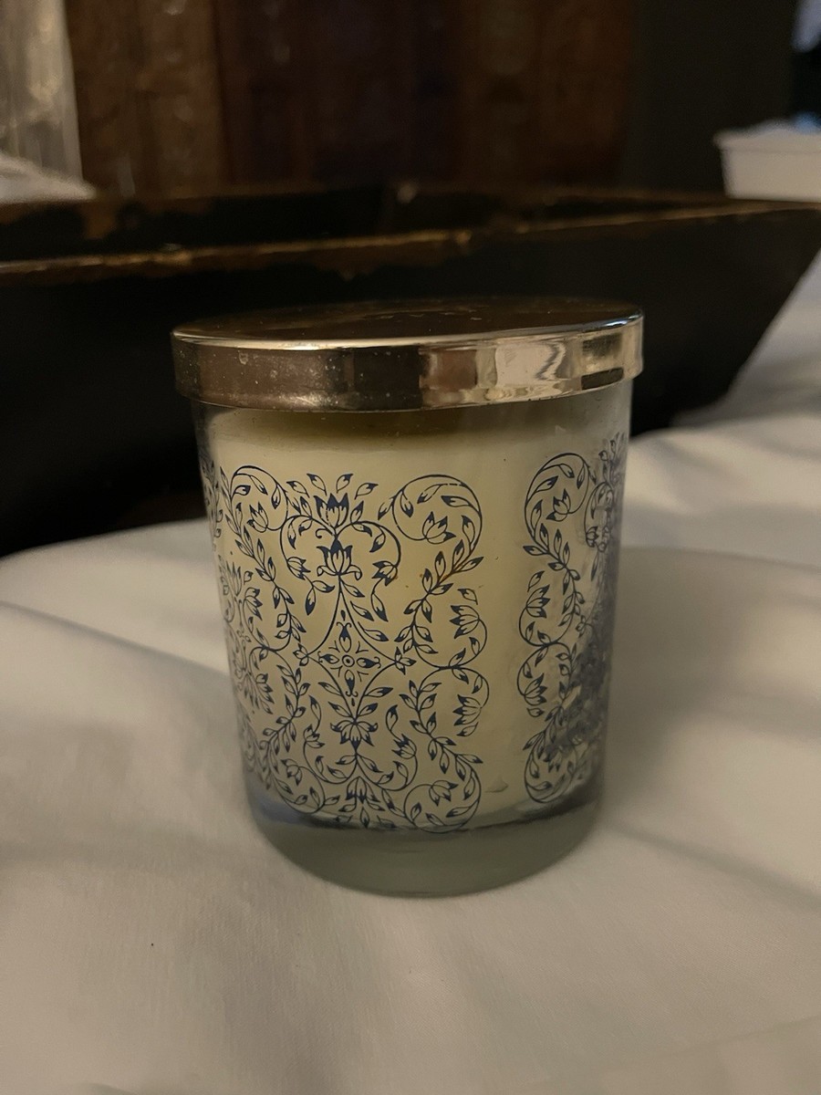 CRABTREE & EVELYN。 GARDENIA 。 キャンドル。 2個。 Candles | Luxury Scented Candles Tagged 