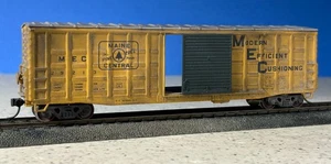 Maine Central MEC-29213 50' modern single door box car, weathered, metal wheels - Picture 1 of 11