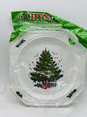 Vintage Chyna-Plate 11.5" Christmas Plastic Plates 5 Pack Holiday Tree Opened - Image 1 of 4