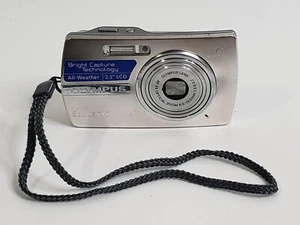 Olympus Stylus 710 All Weather 7.1MP 3x Optical Zoom Camera FOR PARTS ONLY - Picture 1 of 6