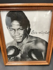 Boxing Champ Emile Griffith signed Boxing HOF Photo In Exc Condition - Picture 1 of 2