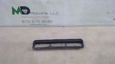 2015-2024 JEEP COMPASS LIFTGATE GRADE TRASEIRA DE VENTILAÇÃO DE PRESSÃO 68418023AA - Imagem 1 de 4