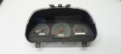 Volvo V40 1,8 - Tacho Tachometer Kombiinstrument  30889710D (06) - Bild 1 von 4