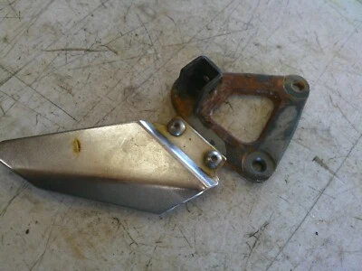 Suzuki GS500E 1989-2000 estriba delantera izquierda reposapiés soporte de montaje Foto 1 de 4