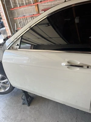 Левая передняя дверь водителя 2004-2008 Acura Tsx - белая 67050-Sec-A90zz *немного отслаивается - Изображение 1 из 2