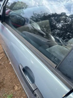 2002-2006 Toyota Corolla Front Left Passenger Weather Strip ZZE120 #B493 - image 1 of 4