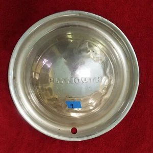 VINTAGE ANTIQUE PLYMOUTH HUB CAP CENTER CAP WHEEL COVER - Picture 1 of 1