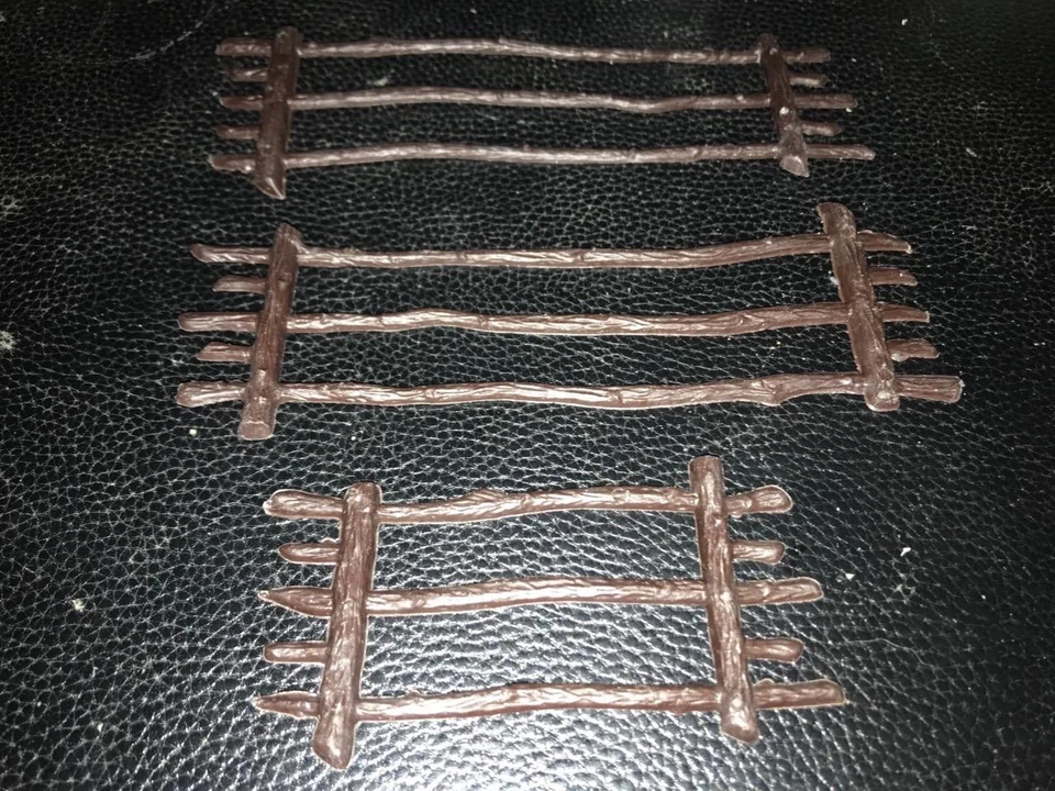 Lote de 3 Piezas de Valla del Viejo Oeste - Vinilo - Escala 70mm Foto 1 de 1