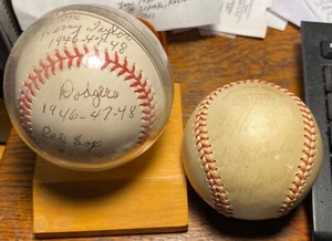 RARE BALL INSCRIBED TO HARRY TAYLOR BY LEFTY GOMEZ & HARRY TAYLOR INSCRIBED BALL - Picture 1 of 7