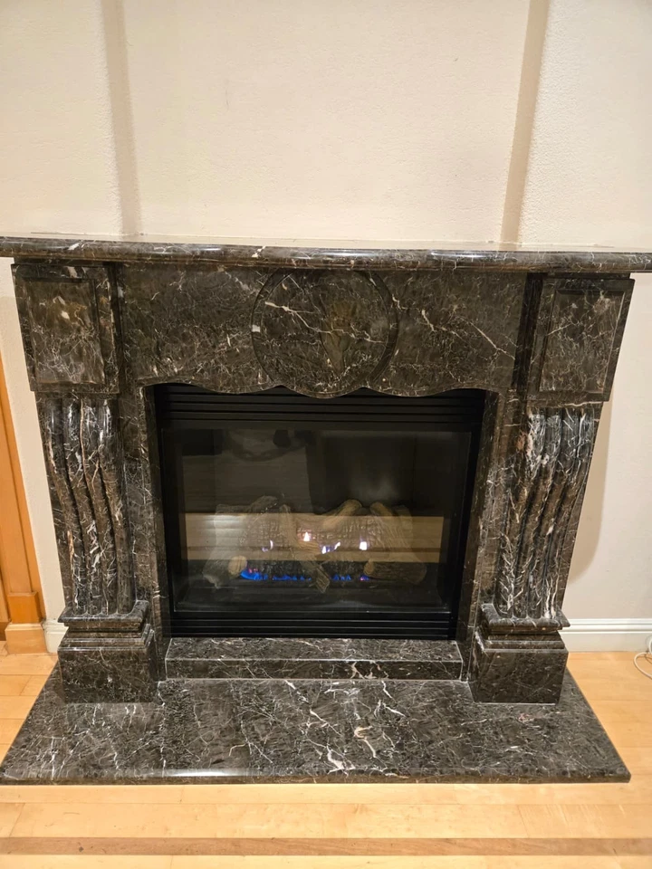 HERMOSA REPISA CHIMENEA MÁRMOL ESTILO FRANCÉS  Foto 1 de 4