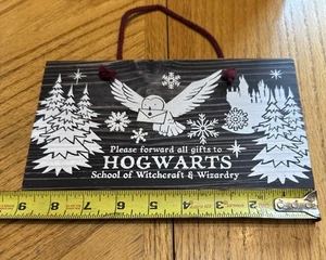 Loot Crate Harry Potter Hogwarts Hanging Wood Plaque Sign Owl Christmas Gifts - Picture 1 of 4