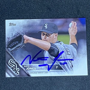 Nate Jones Chicago White Sox Signed Auto 2016 Topps Card #679 ~ COA - Imagen 1 de 3