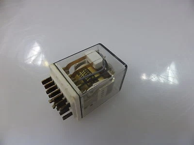Smitt Relay Type DV 48V 50Hz - Image 1 of 3
