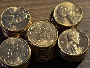 1957-D Lincoln Wheat Cent Roll RED MINT STATE Wheat Cents SOLID DATE ROLL - Picture 1 of 3