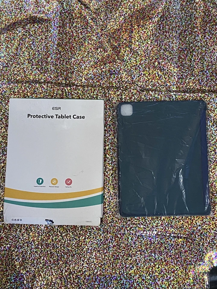 ESR: Rebound Magnetic Case (iPad: Pro - 12.9 Inch) - Image 1 of 1