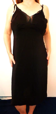 BEYOND RARE!! 1930s ARTEMIS GORGEOUS BLACK RAYON FULL SLIP 40 FAIR VTG CONDITION - Image 1 of 4