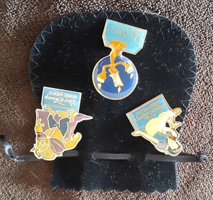 Pin Set WALT DISNEYs Hermosa y la Bestia Blancanieves 3 piezas bolsa de regalo - Imagen 1 de 6