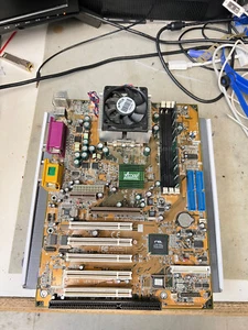 ACORP 7KTA Socket A VIA KT133 Motherboard w/ 1.2Ghz Athlon 256MB PC133 DOS Win98 - Afbeelding 1 van 9