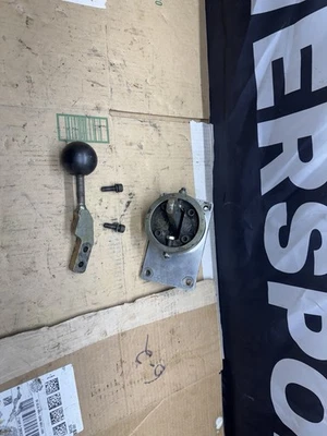 2011-2014 Ford F150 5.0 Genuine OEM Exhaust Camshaft BL3E-6A272-EA Gen 1 - Imagem 1 de 4