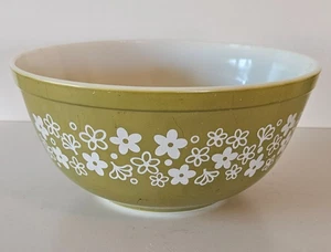 Vintage Pyrex 403 2 1/2 QT Spring Blossom Crazy Daisy Nesting Mixing Bowl~ Green - Picture 1 of 9
