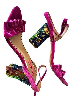 NEW Betsey Johnson 'ILIANA' Magenta Velvet Strappy Flip Sequin Block Heels 7.5 - Image 1 of 4