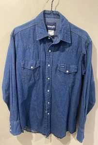 Vintage Wrangler Shirt Denim Pearl Snap Long Sleeve Western Men's 16-35 (Large) - Picture 1 of 11
