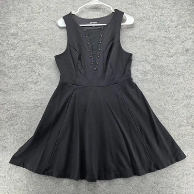 Vestido Express Para Mujer Grande Negro Calce y Acampanado Tachonado Cuello en V Sin Mangas Patinador Foto 1 de 4