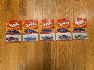 Hot Wheels Classics Series 1 ,  1970 Chevelle 8 of 25  Spectraflame LOT OF 5 - Image 1 of 4