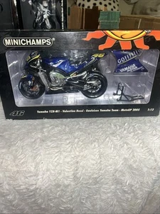MINICHAMPS YAMAHA YZR-M1 ROSSI GAULOISES MOTOGP 2005 122 053046 1/12 - Imagen 1 de 5