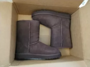 UGG Australia Classic Short 2 Womens Size 10 BCDR Boots 1016223 Burnt Cedar - Picture 1 of 16