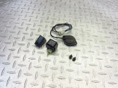 1996 96-99 Suzuki GSF600S 600 Bandit Lote Sensor Relé de Engrenagem Neutro - Imagem 1 de 4