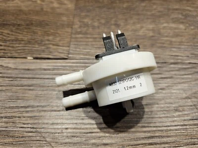 Mr. Coffee Cafetera Todo en Uno Ocasiones - Repuesto Medidor de Flujo de Agua Foto 1 de 2