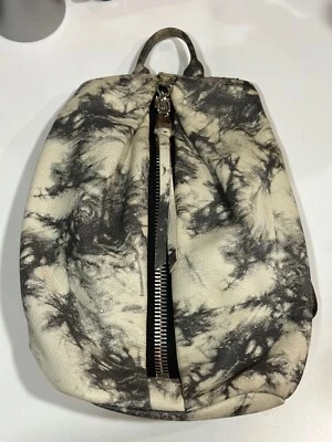 Рюкзак Aimee Kestenberg Tamitha белый и черный галстук-краситель подержанный - Изображение 1 из 4