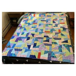Edredón de patchwork casero 55” x 71” doble tiro triángulos y rectángulos - Imagen 1 de 12