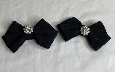 Pinzas para zapatos vintage con lazo de diamantes de imitación tono plata Foto 1 de 4