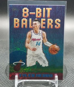  Balones de baloncesto Tyler Herro 2025-26 Topps 8 bits lámina holográfica azul/150 calor - Imagen 1 de 2