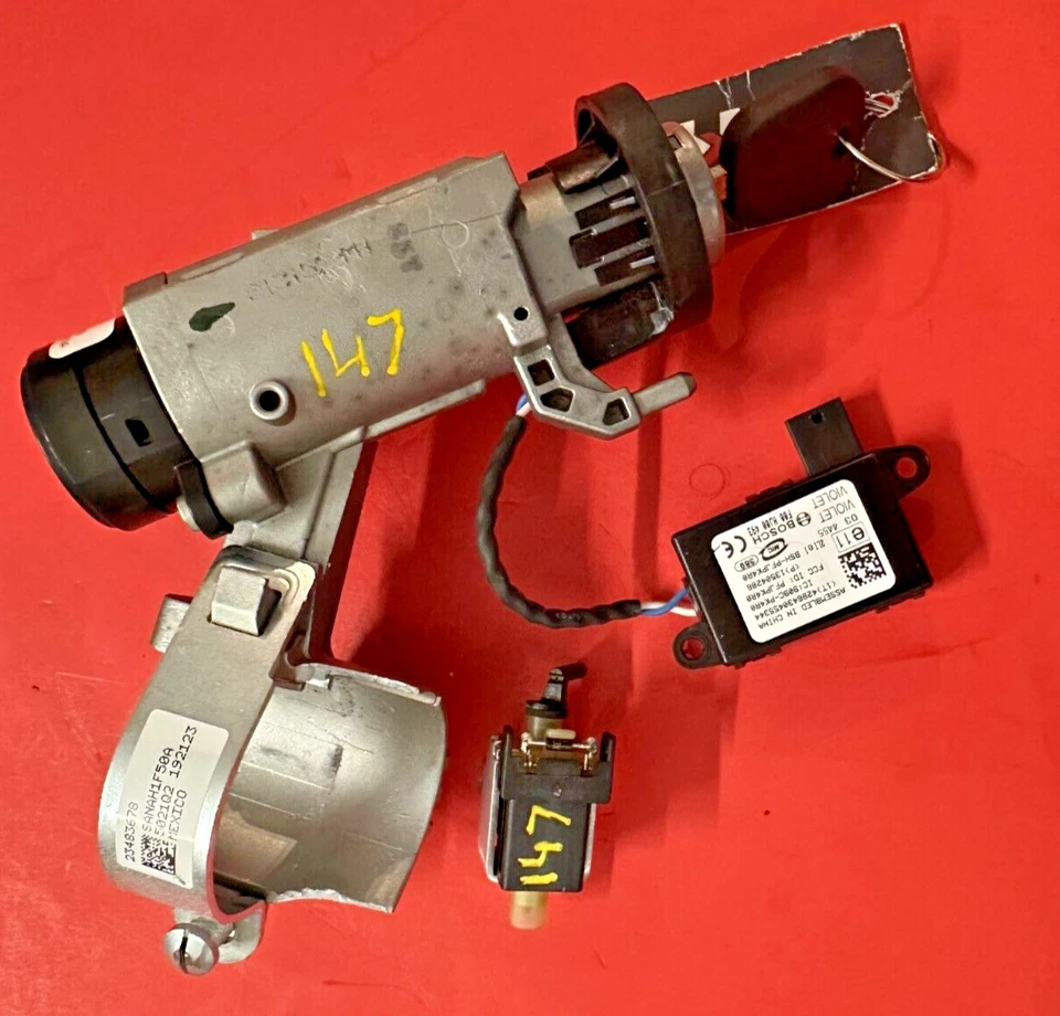 Chevrolet Equinox 2010-2016 interruptor de encendido bloqueo con llave inmovilizador OEM 1350428 Foto 1 de 4