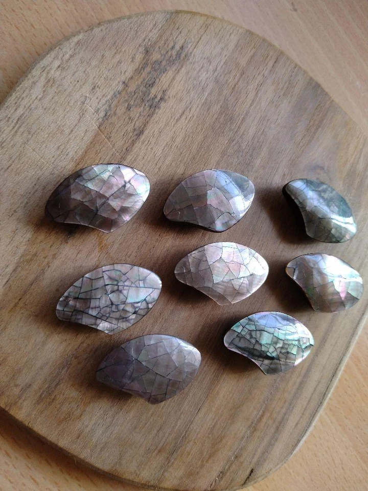 8pcs silver-colored ##mm bundle of shell buttons special vintage  buttons shell - Image 1 of 4