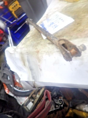 Yamaha YZ 125 1981 varilla de freno trasero Foto 1 de 4