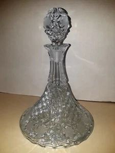 Vintage Crystal Ships Decanter Hand Cut Faceted Diamond Pattern  11 1/4” Tall - Picture 1 of 5
