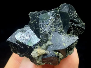 42 mm 46 g großer Kristall glänzend Andradit Granat Innere Mongolei China B3636 - Bild 1 von 6