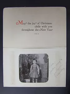 Tarjeta de Navidad niña árbol regalos fotografía instantánea en blanco y negro 1957 - Imagen 1 de 3